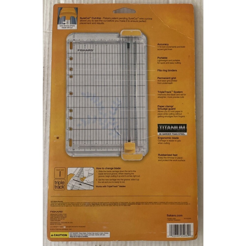 Fiskars Card Making Paper Trimmer 9" Portable New - Picture 3 of 6